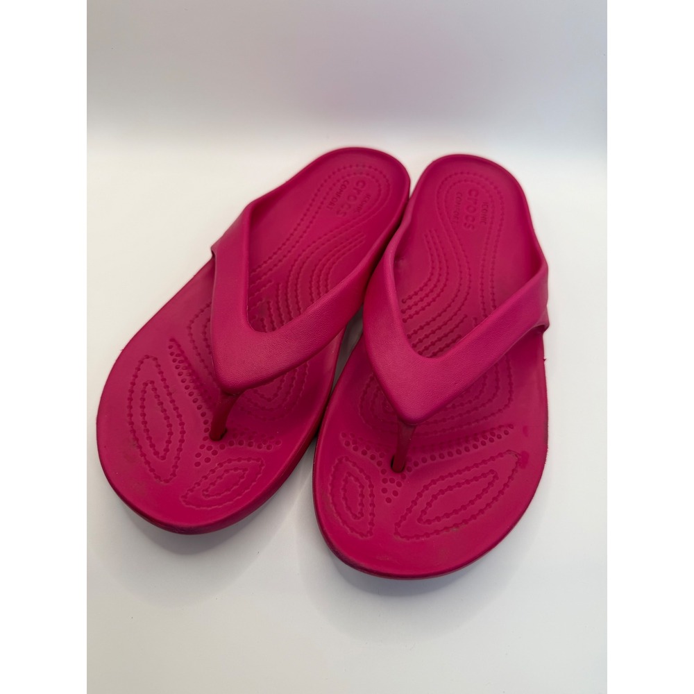Crocs Kadee II Flip Flops Womens 6 Pink Sandals Lightweight Comfort 202492